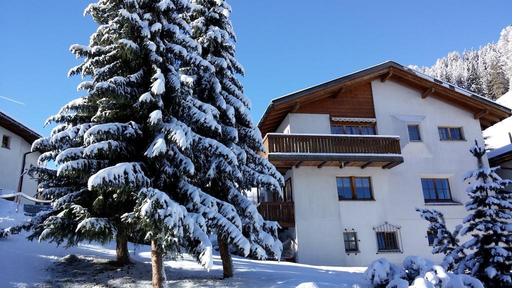 Ferienwohnung Gadenstatt Davos Esterno foto